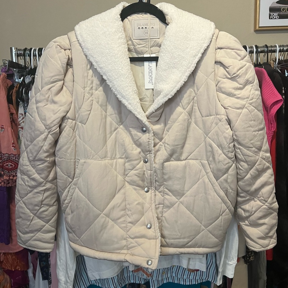NWT Blank NYC Warm Hearts Quilted Sherpa Jacket, MED NWT - Picture 3 of 3